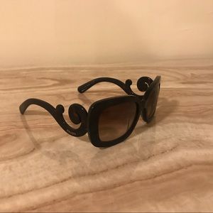😎 Prada Baroque Sunglasses